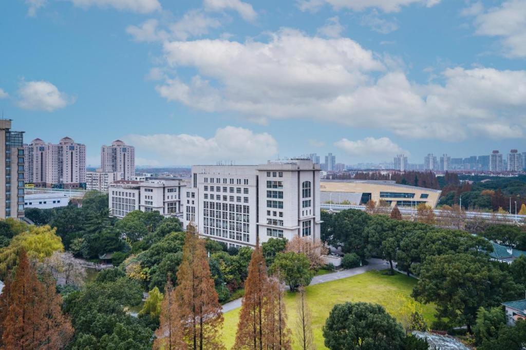 Cypress Garden Hotel 上海市 エクステリア 写真